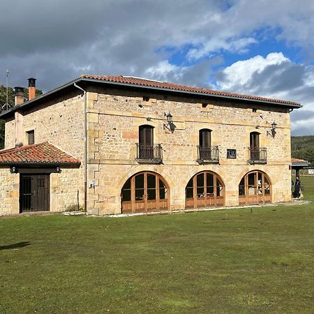 Albergue Pinares - La Casona De Revenga Regumiel de la Sierra Kültér fotó