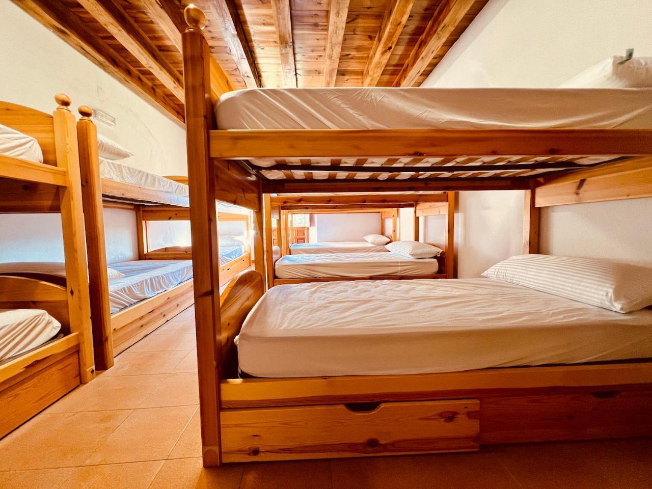 Albergue Pinares - La Casona De Revenga Regumiel de la Sierra Kültér fotó