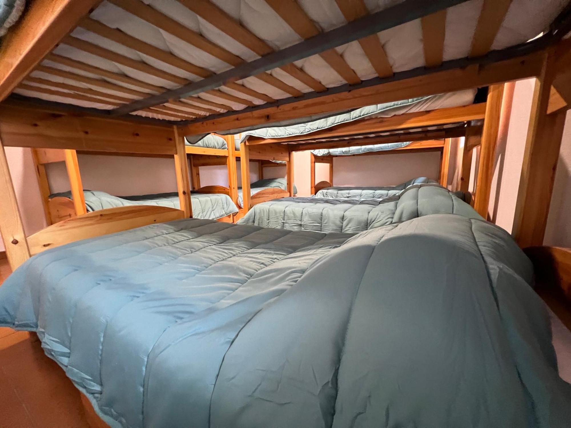 Albergue Pinares - La Casona De Revenga Regumiel de la Sierra Kültér fotó