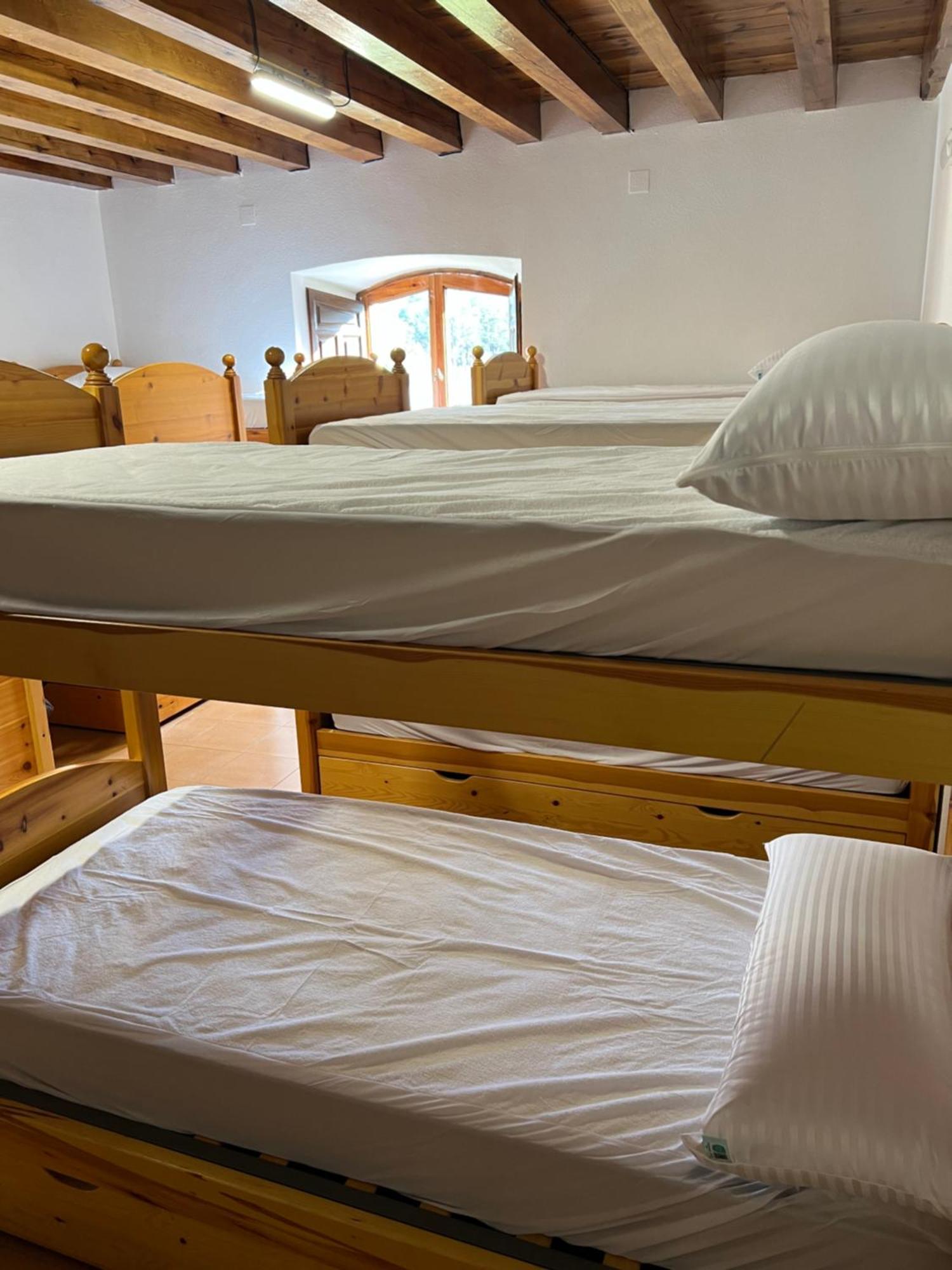 Albergue Pinares - La Casona De Revenga Regumiel de la Sierra Kültér fotó